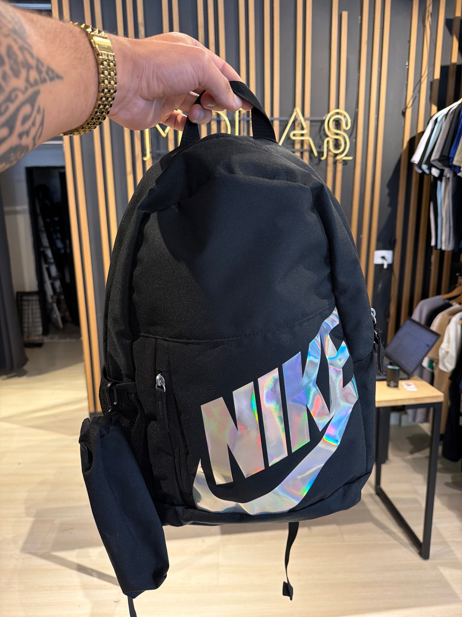 NIKE MOCHILA ELEMENTAL 20L