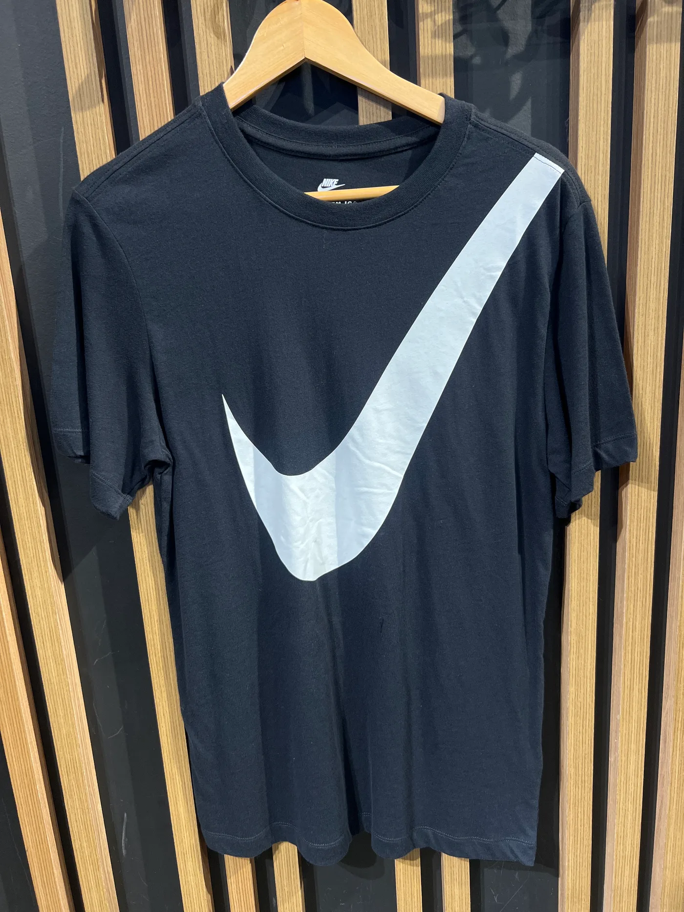 CAM / SWOOSH preta p