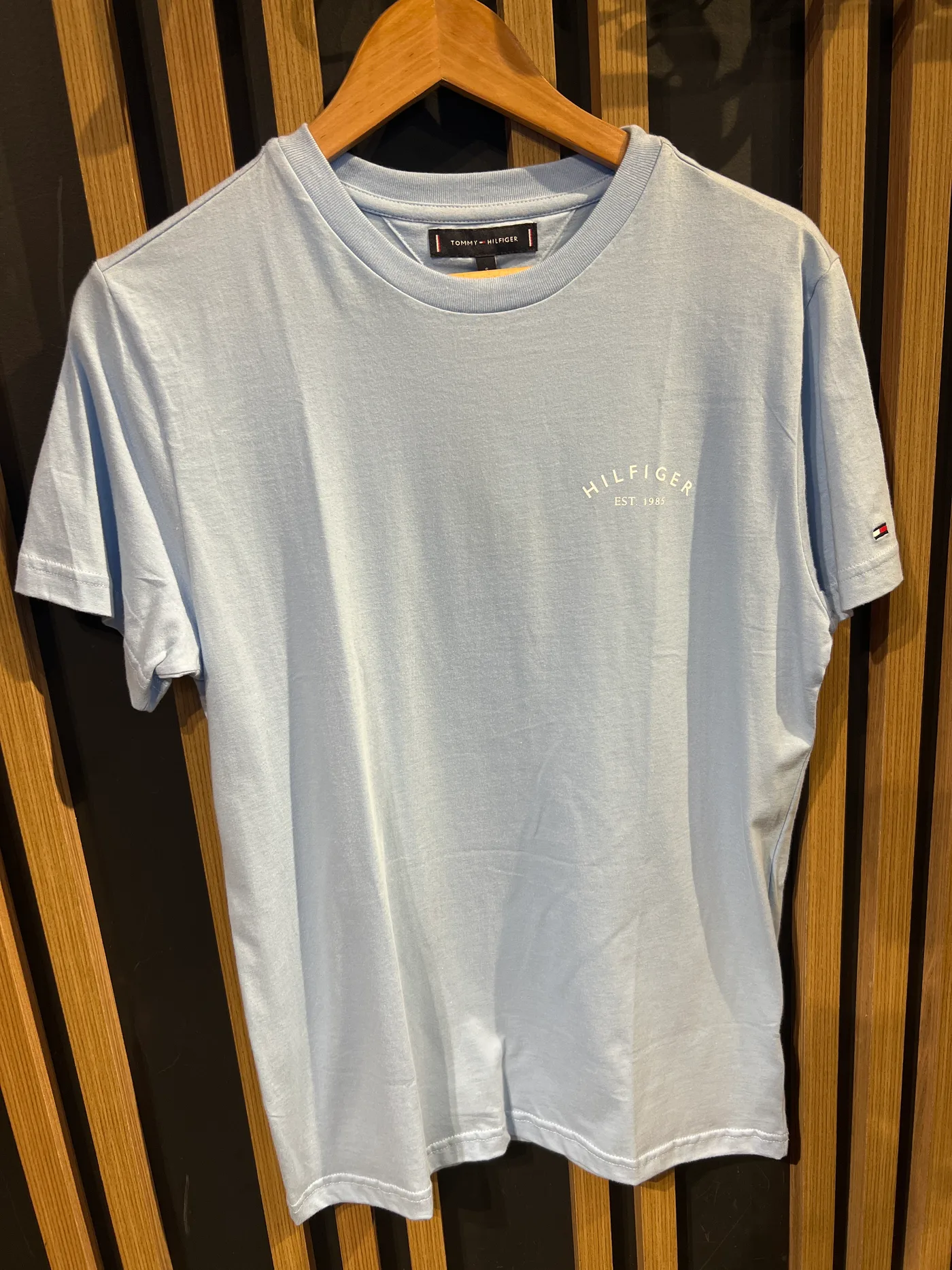CAMISETA BACK LOGO TEE