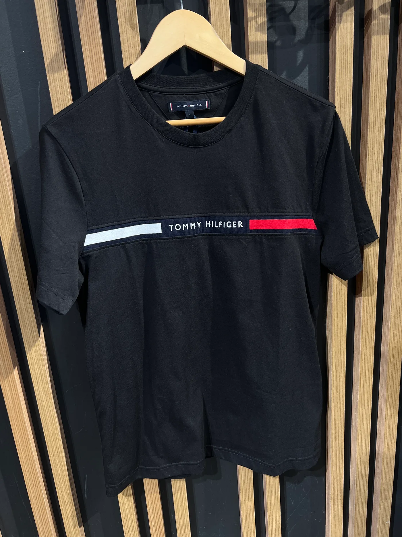 CHEST INSERT TEE